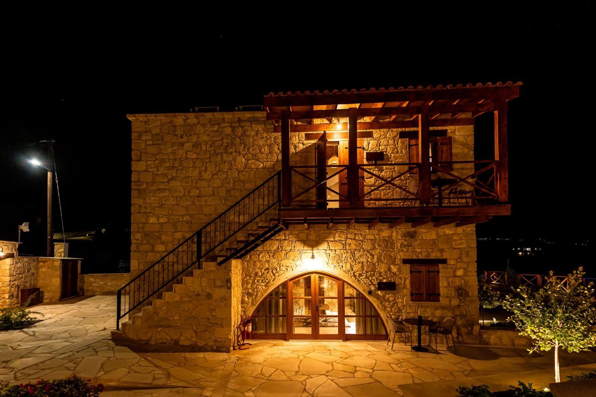 Harma Traditional Boutique Suites Пафос Екстериор снимка