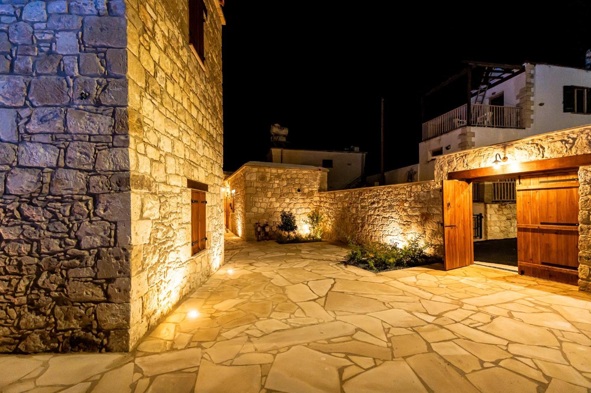 Harma Traditional Boutique Suites Пафос Екстериор снимка