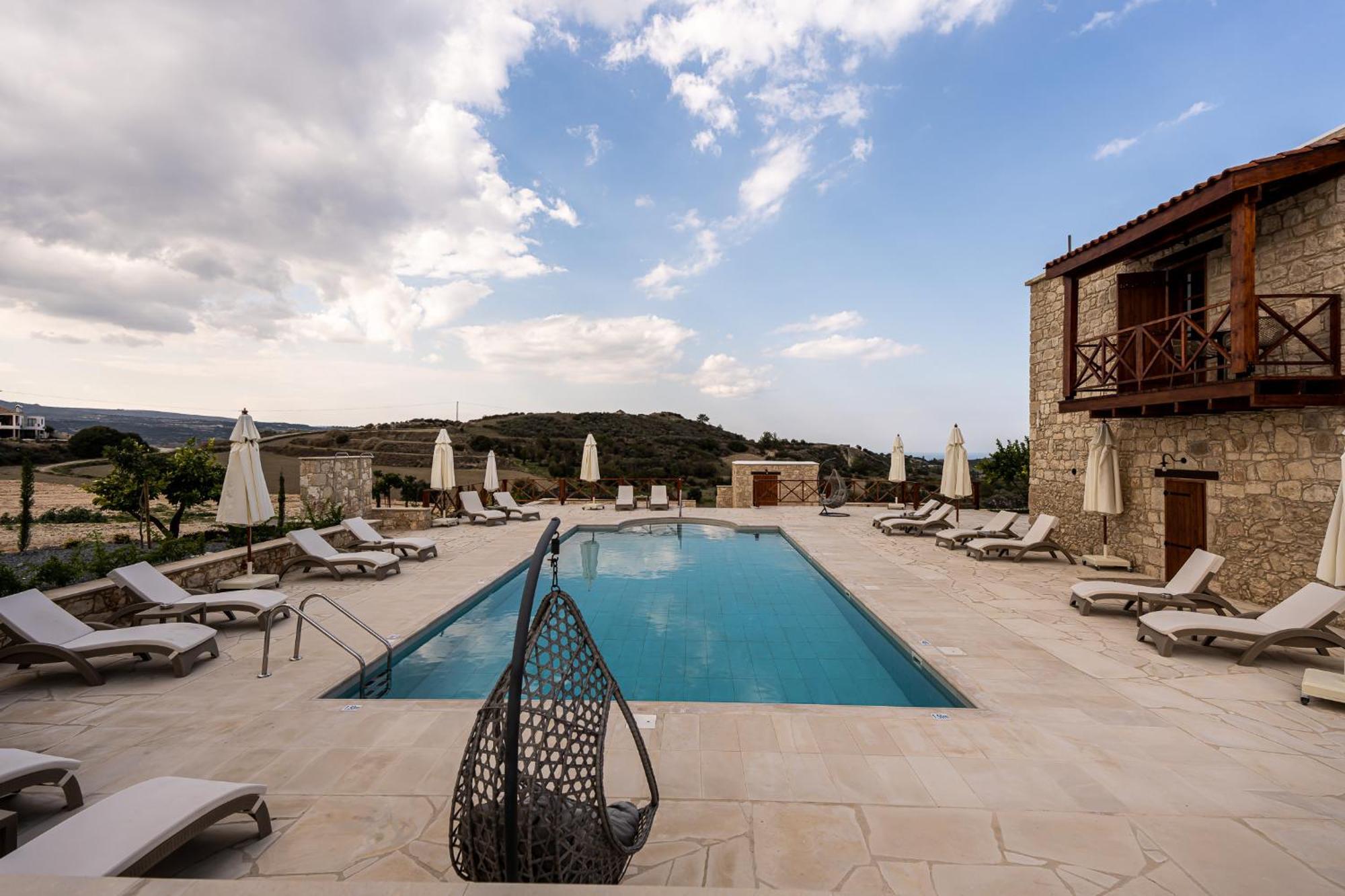 Harma Traditional Boutique Suites Пафос Екстериор снимка