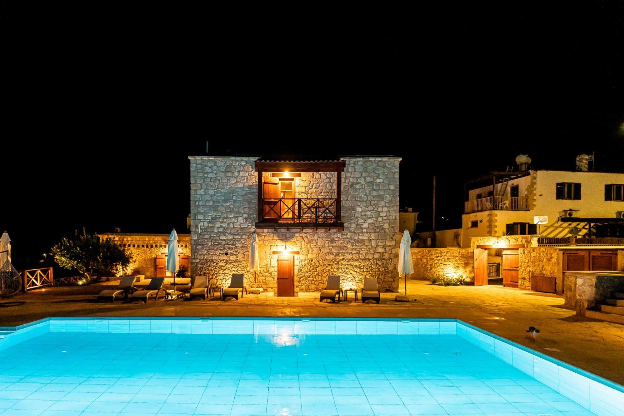 Harma Traditional Boutique Suites Пафос Екстериор снимка