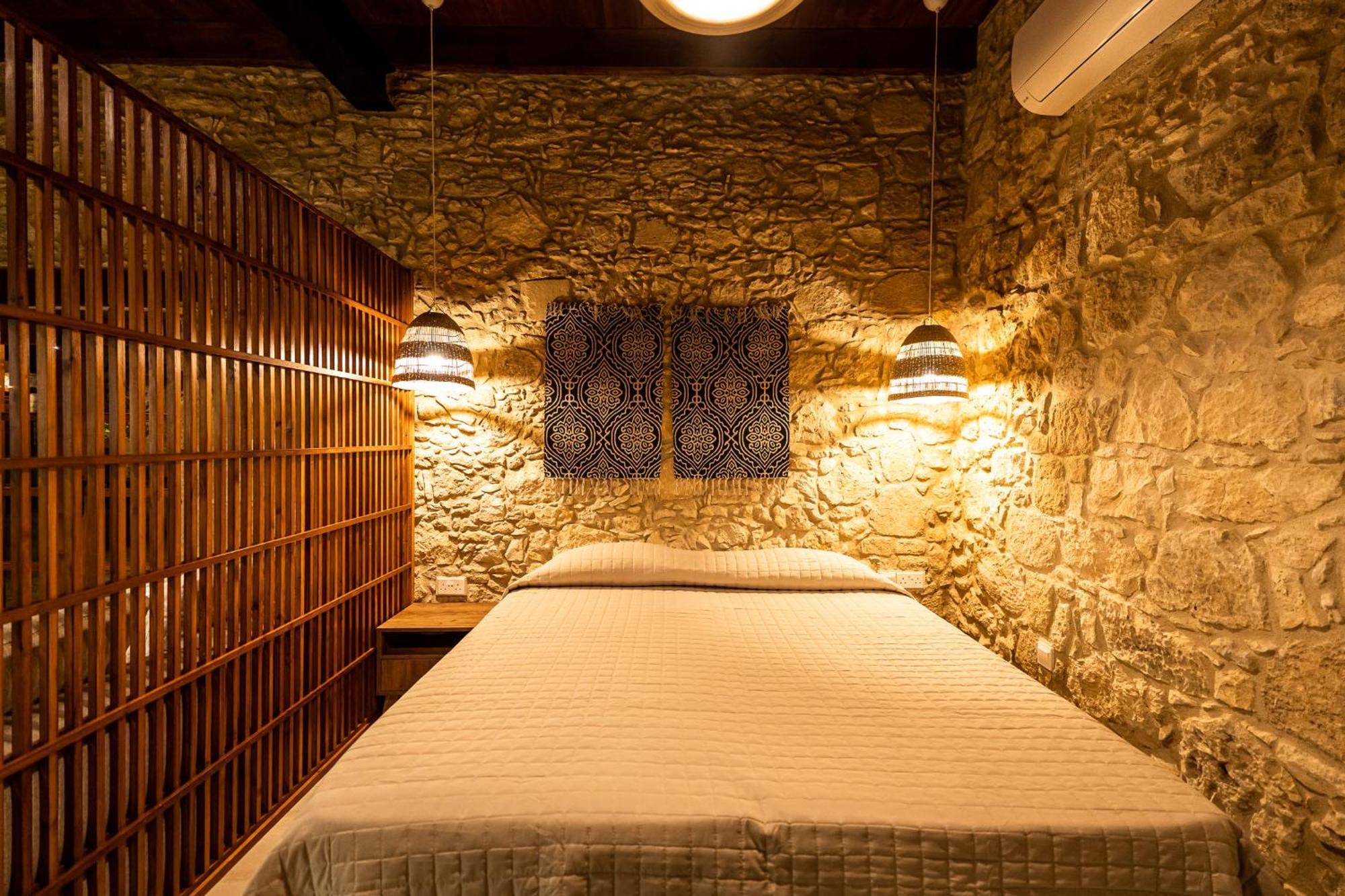 Harma Traditional Boutique Suites Пафос Стая снимка