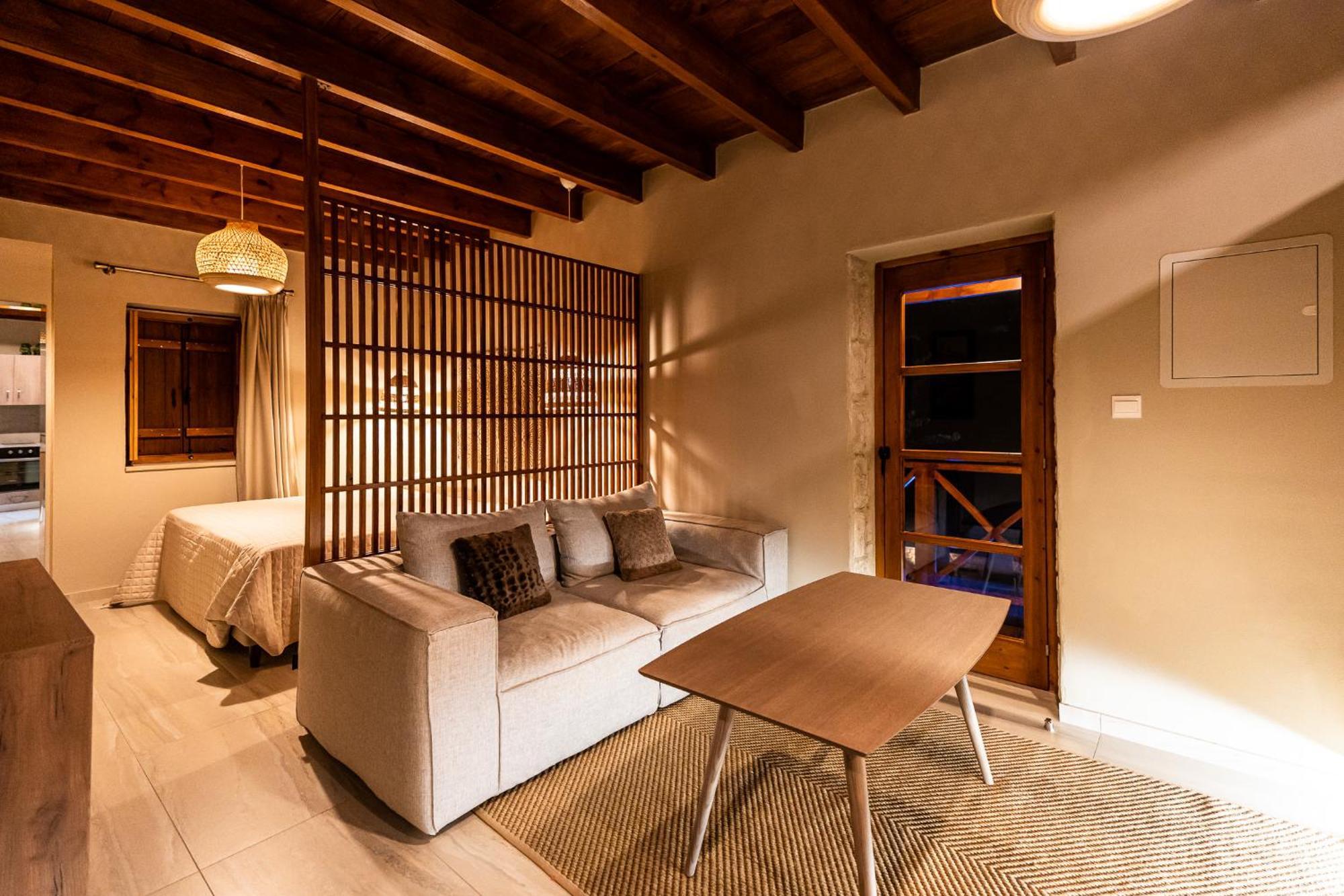 Harma Traditional Boutique Suites Пафос Стая снимка