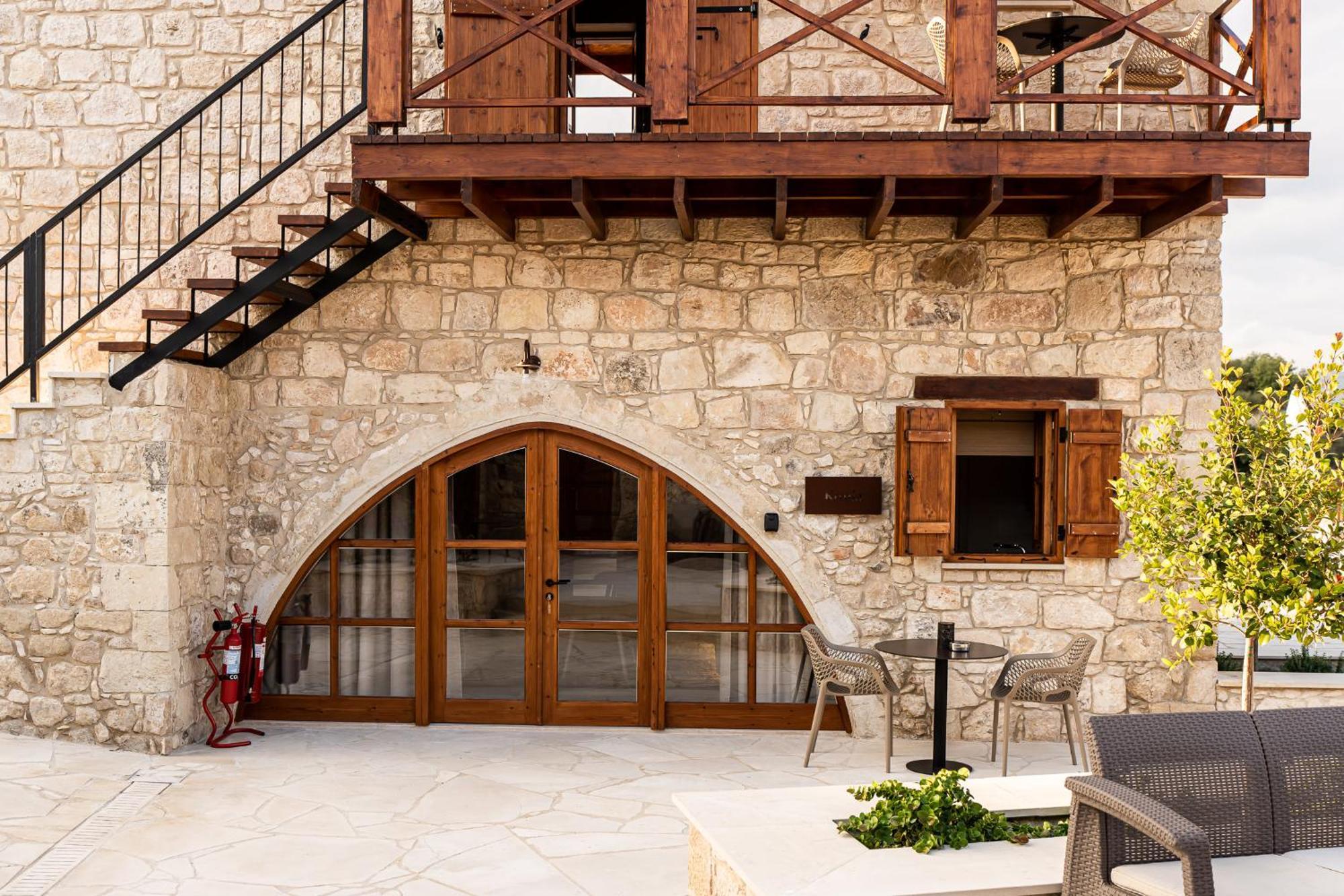 Harma Traditional Boutique Suites Пафос Екстериор снимка