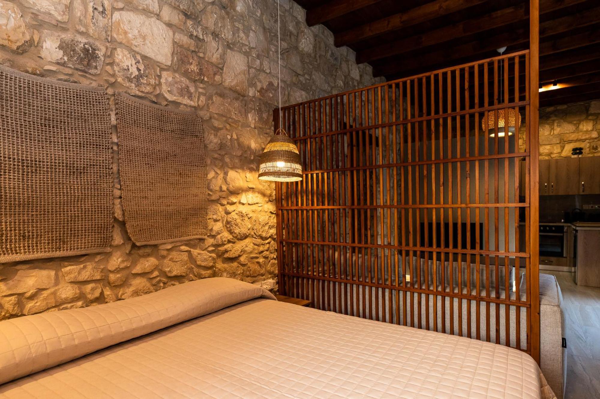 Harma Traditional Boutique Suites Пафос Стая снимка
