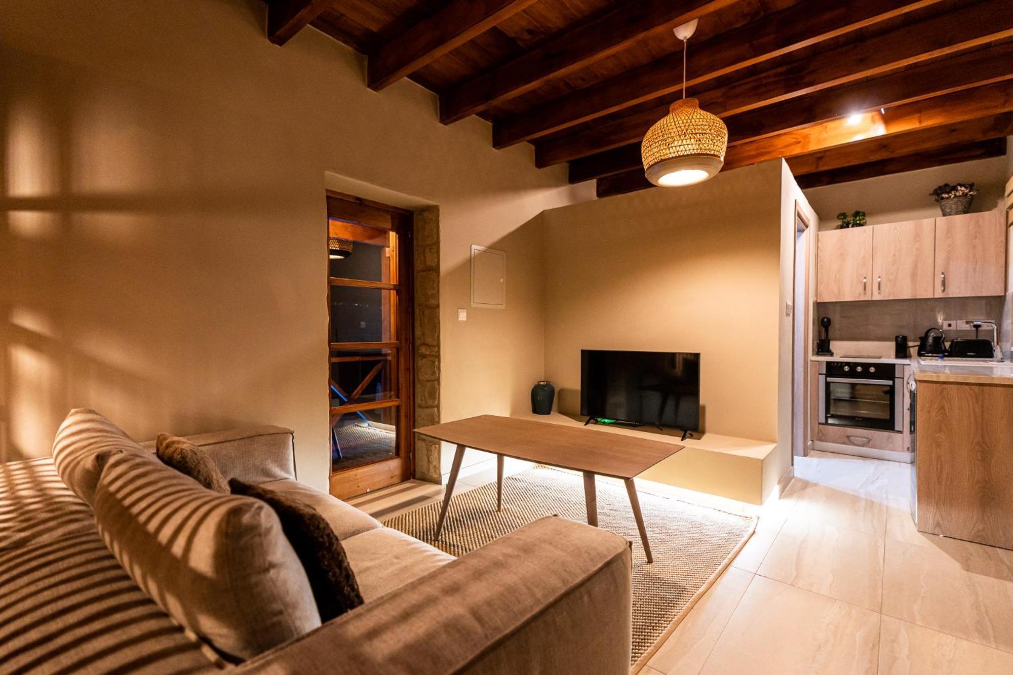 Harma Traditional Boutique Suites Пафос Екстериор снимка