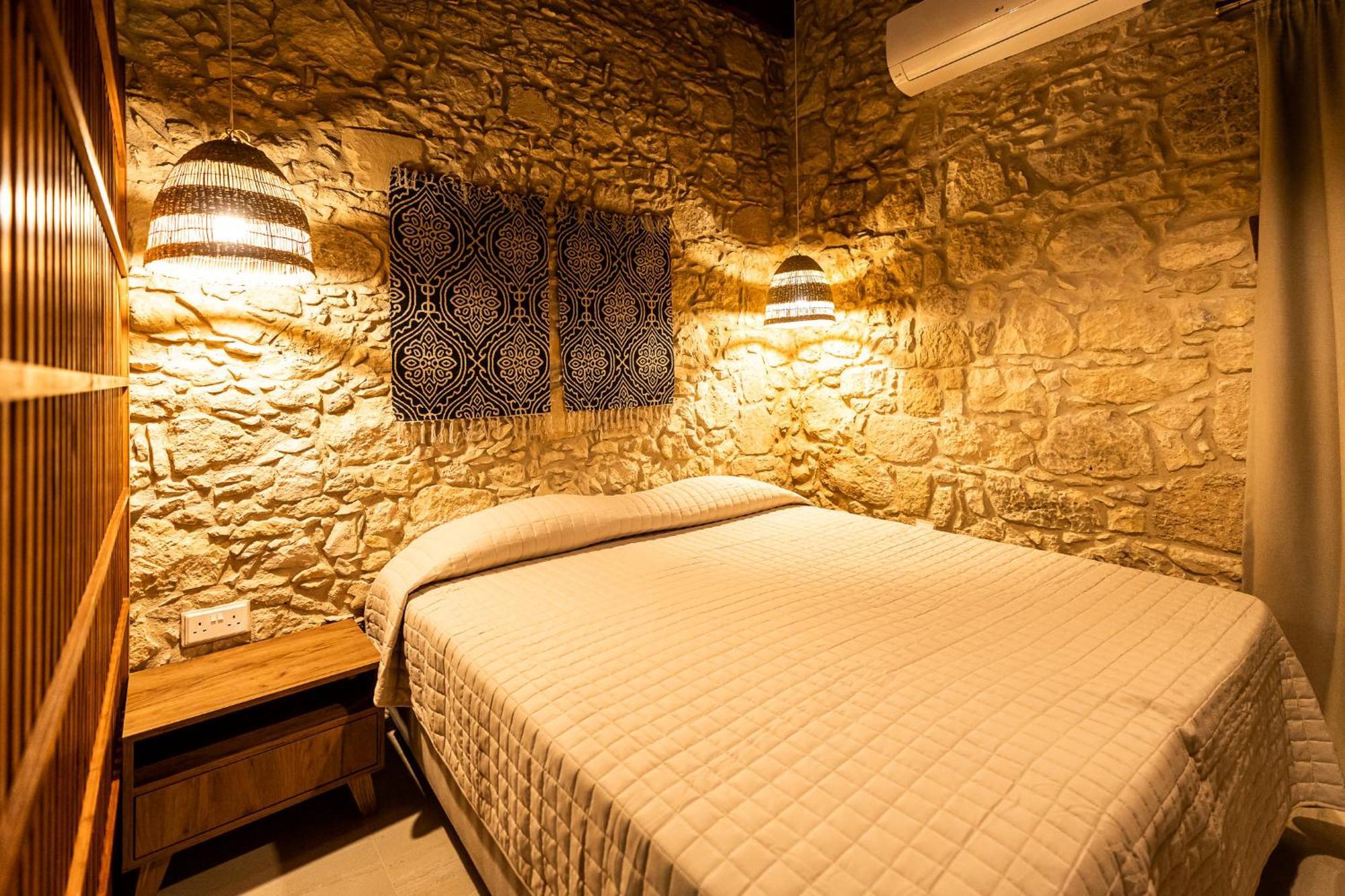 Harma Traditional Boutique Suites Пафос Стая снимка
